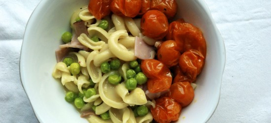 Molloni Carbonara with Pan-Roasted Sun Gold Tomatoes, Peas and Ham