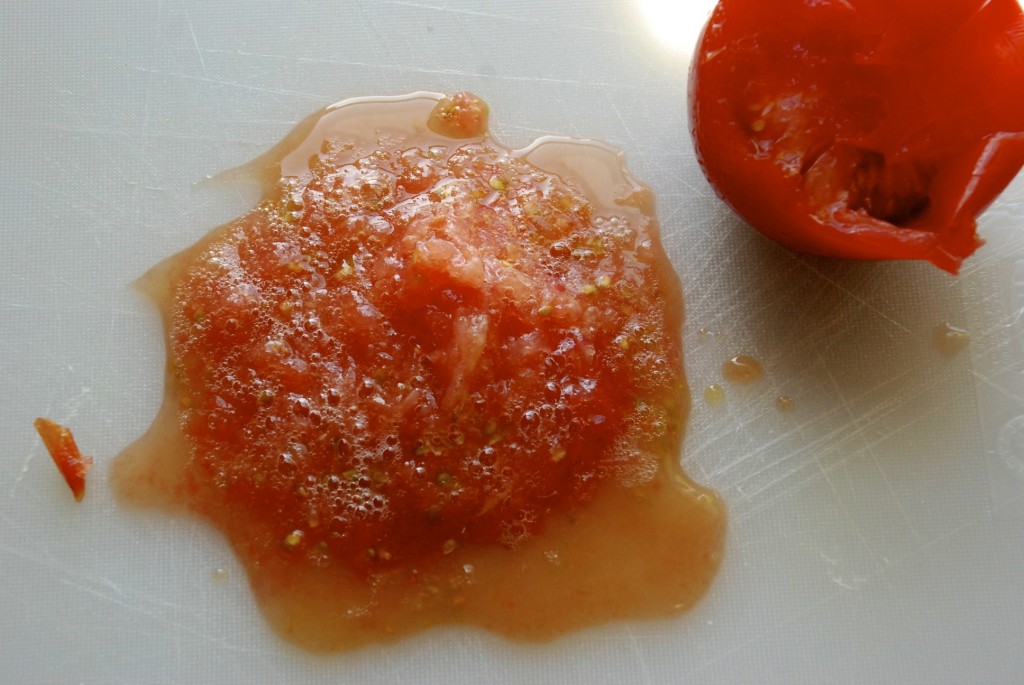 Grated tomato