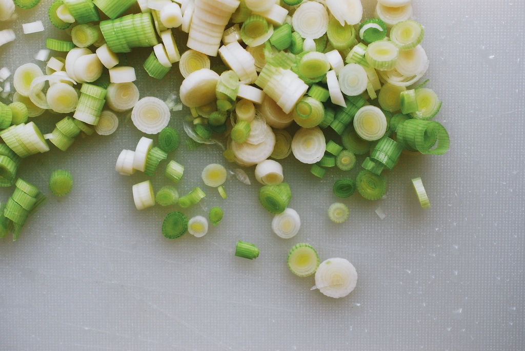 sliced spring onions