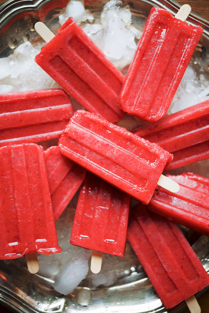 Strawberry-Negroni Popsicles | The Roaming Kitchen